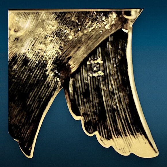 Vintage Avon HP 2/1 GOLDEN HUMMINGBIRD Pin Brooch - Picture 4 of 4